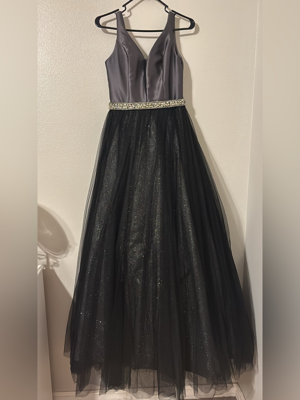 Elegant Black and Grey Ballgown